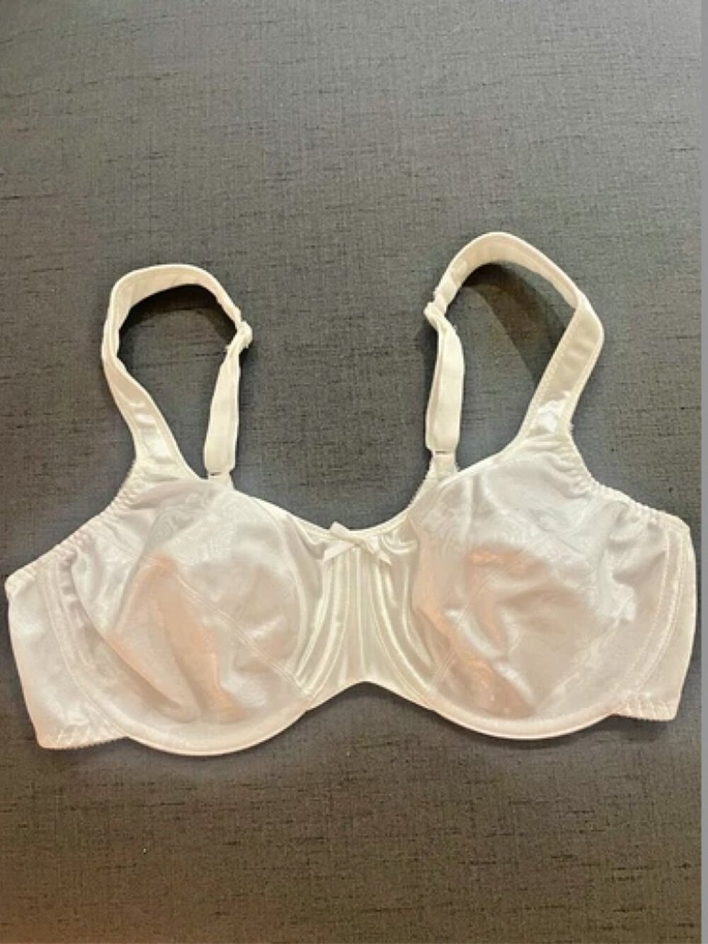 Vintage BALI White Underwire Bra Full Coverage SZ 36C